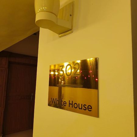 White House Villa Thrissur Exteriör bild